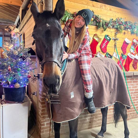 Meet your Posher, Meghan - Picture 1 of 1